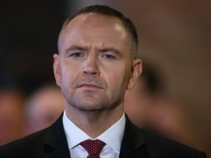 Polacy ocenili weto Nawrockiego, ekspert jasno. "Bardzo ryzykowna decyzja"