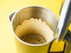 Zapomnij o occie! Ten domowy „odkamieniacz” działa szybciej, lepiej i kosztuje grosze