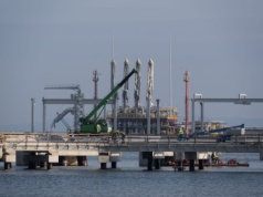 Strategiczne inwestycje w Polsce bez jednolitej osłony. Służby specjalne niewiele mogą