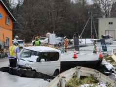 "Trzymaliśmy dzieci w ramionach". Są ranni po trzęsieniu ziemi w Japonii