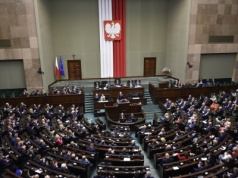 KO przed PiS. Pięć partii w Sejmie. SONDAŻ