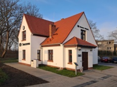 Niewielki dworzec Swarzewo znów otwarty dla podróżnych