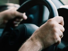 Pijany kierowca pod sklepem. Przechodnie wzięli sprawy w swoje ręce