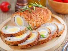 Jak odczarować danie ze stołówki? Pieczeń rzymska w aromatycznym wydaniu