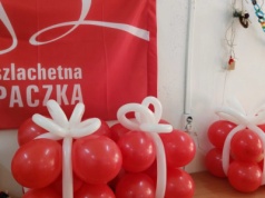 Wciąż ponad 200 rodzin w Łódzkiem czeka na pomoc w ramach Szlachetnej Paczki, a do finału akcji zostały tylko cztery dni