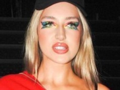 Caroline Derpienski nie spędzi świąt z bliskimi? "Obce osoby to jest rodzina, zwłaszcza moim przypadku"