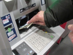 PKO BP wdraża nowe przepisy UE. Tym klientom odetnie dostęp do kont, zacznie się 11 grudnia