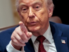 Donald Trump nie wytrzymał i na wizji zaatakował dziennikarkę!