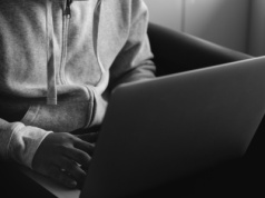 Prorosyjska hakerka oskarżona w USA. Miała atakować m.in. wodociągi