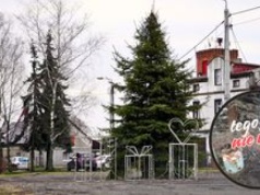 Presja ma sens. W Osieku nad Notecią stanęła nowa choinka