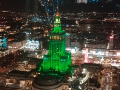 Jarmark, którego nie było. Wyprawa na najwyższą świąteczną atrakcję w UE