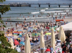 Megahotele, nowa autostrada, promenady. Boom turystyczny w Polsce. Zaniepokojeni Niemcy chcą działań