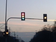 Uważasz się za dobrego kierowcę? Przejdź próbę wyłączonych świateł