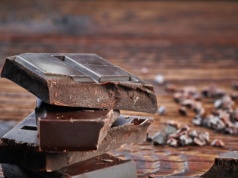 Gorzka czekolada ma coś, co może nas uratować. Wyniki robią wrażenie