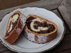 Toksyczny makowiec? Sprawdzili, co kryje się w składnikach