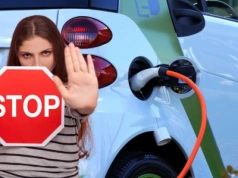 Nadchodzi rewolucja w autach elektrycznych. Już wkrótce będą ładować się całkowicie bez kabli