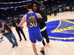 Curry wrócił do gry. 39 punktów gwiazdy