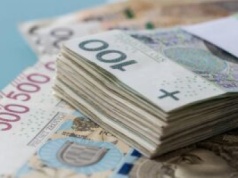 Bank zamroził 58 tys. złotych. Poznaj listę „słów zakazanych” w przelewach