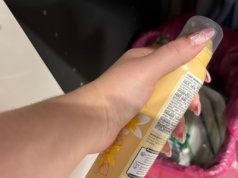 Gdzie wyrzucić opakowanie po dezodorancie? Gdy usłyszysz syk, będzie już za późno