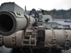 Mocarstwo NATO niezdolne do walki. Brakuje artylerii, czołgów i ludzi