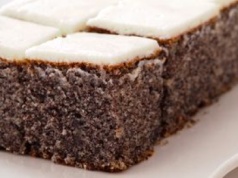 Najprostszy przepis na makowca. Miksujesz składniki, a resztę robi za ciebie piekarnik