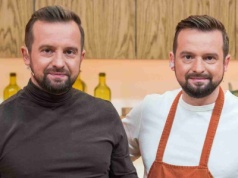 Gotowanie na dwa zespoły. Bracia Budnik w świątecznej kuchni Marcina Hakiela
