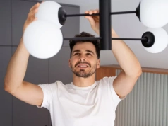 Klosze i lampy zalśnią jak nigdy. Zrób to już teraz, na święta będziesz mieć spokój