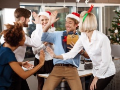 SMS do szefa z życzeniami. Na to lepiej uważaj