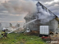 Pożar zabrał mu dom. Policjanci ruszyli z pomocą koledze