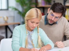 Edukacja w Polsce nie działa. Rodzice i uczniowie płacą wysoką cenę