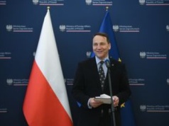 Awantura o MiG-i. Radosław Sikorski wywołał Andrzeja Dudę