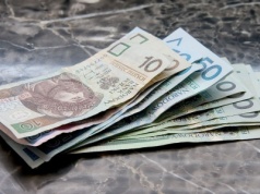 Tyle gotówki można trzymać w domu. Przepisy są jasne, Polacy muszą wiedzieć