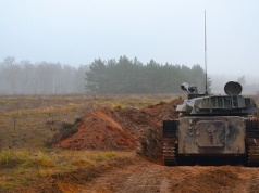 „Niebieskie berety” ćwiczą na poligonie w Drawsku