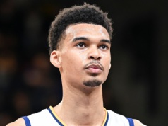 Victor Wembanyama wraca po kontuzji i zaskakuje Thunder w półfinale Pucharu NBA