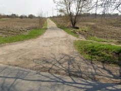 Mieszkańcy cieszą się z planowanej inwestycji. Alarmują jednak, że nowa ulica będzie zbyt wąska