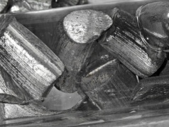 Przypadkowe odkrycie w laboratorium może doprowadzić do rewolucji w produkcji litu. Ta metoda nie wymaga elektryczności!