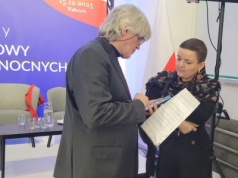 Patologia w samorządach zostaje. „Nie było zgody politycznej” – mówi minister kultury Marta Cienkowska