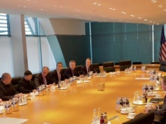 Rozmowy USA–Ukraina w Berlinie. Witkoff: „Osiągnięto znaczny postęp”