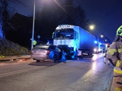 Czołówka w Nowym Sączu. Jedna osoba reanimowana