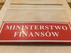 Ministerstwo chce zamrozić wydatki. Wysłano pismo do urzędników