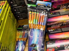 Drogie strzelanie w sylwestra 2025/2026? Ceny fajerwerków w grudniu