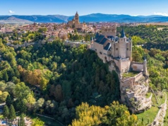 City break w Segowii za 846 PLN 😍 Loty z Warszawy, 3 noclegi + auto 😎