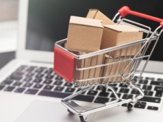 Ee-Izba alarmuje: polski e-handel traci, rosną: Temu, Shein, AliExpress