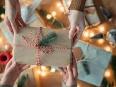 Polacy kochają dawać prezenty. Jest jednak jedno "ale"