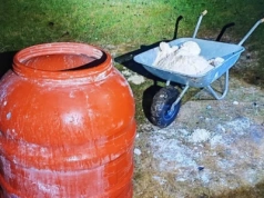 Narkotyki wozili taczkami. Policja zlikwidowała fabrykę amfetaminy