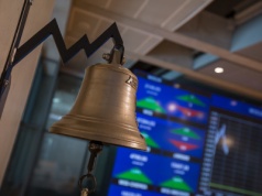 Akcje tej spółki są dzisiaj liderem na GPW. Kurs wystrzelił o niemal 10% jednego dnia!