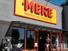 Nowe szyldy, stara strategia. Rosyjskie dyskonty w europejskiej ofensywie