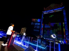 Zagrali w Tetrisa dronami. Red Bull po raz kolejny przesunął granicę