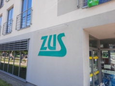 Wizyta w ZUS? Zarezerwuj termin!