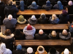 Polacy wracają do kościołów? Statystyki pokazują ciekawy trend. Odnotowano nagły wzrost